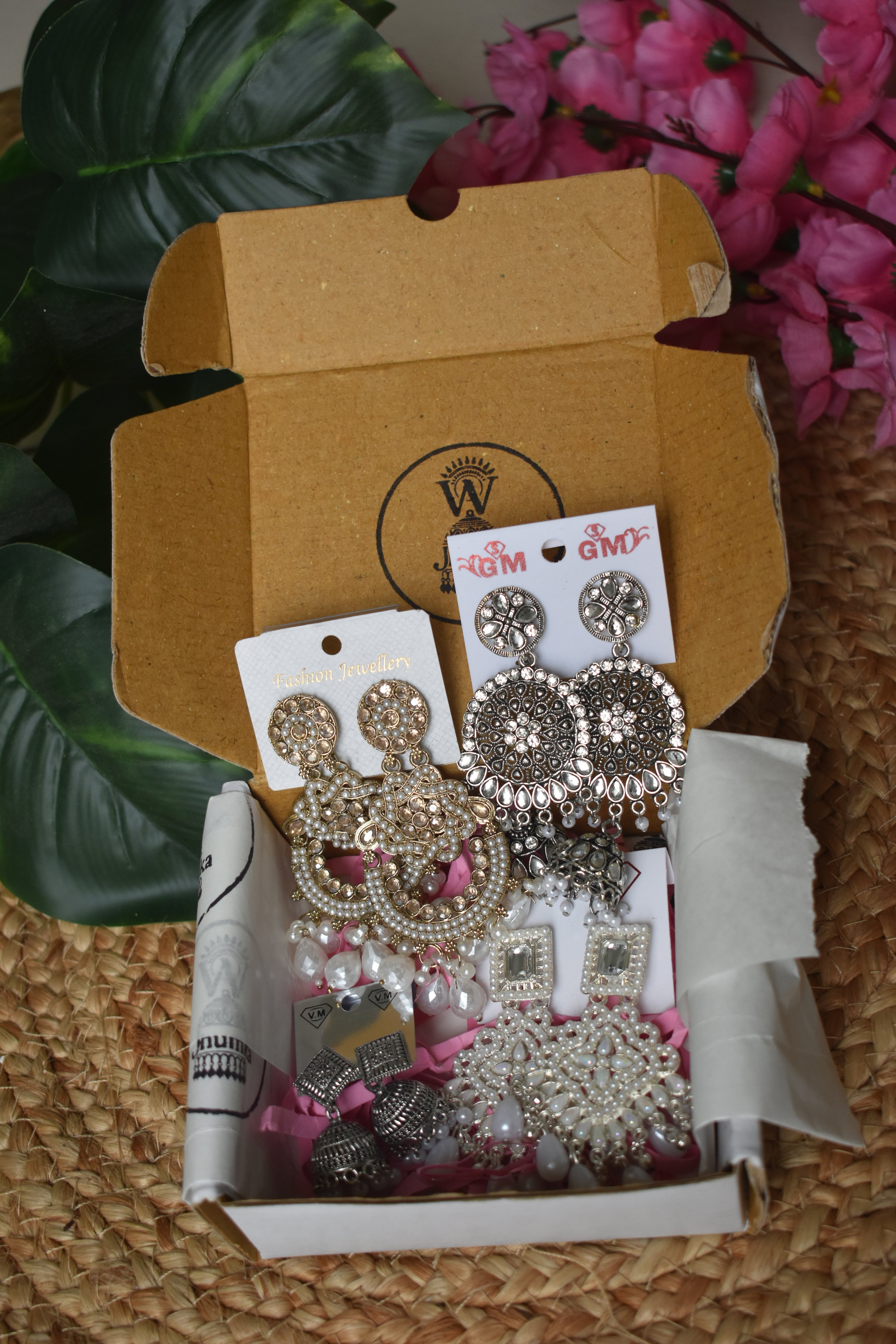 Budget-Friendly Jhumka Hamper – 3+1 Free Exclusive Jhumka